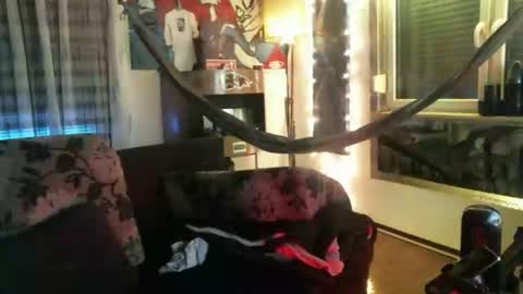 Manuel online show from 1, 1, 2025