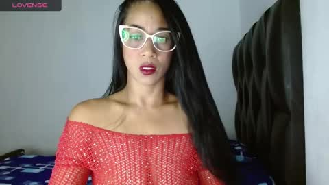 Snapshot of madam_klauss chatting on 26, 1, 2025 EMILY online show from 26, 1, 2025