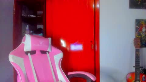 Snapshot of madam_sativa chatting on 27, 9, 2025 di online show from 27, 9, 2025