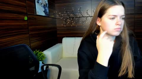 Snapshot of madam_ulis chatting on 29, 1, 2025 Ulis online show from 29, 1, 2025