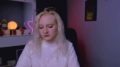 Snapshot of madam_ulis chatting on 10, 3, 2025 Ulis online show from 10, 3, 2025