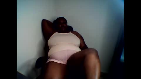 Snapshot of madame_pleasure40 chatting on 10, 5, 2026 madame_pleasure40 online show from 10, 5, 2026