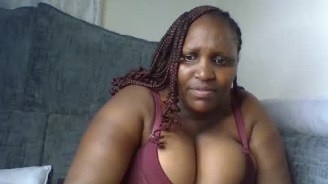 Snapshot of madame_pleasure40 chatting on 17, 5, 2026 madame_pleasure40 online show from 17, 5, 2026