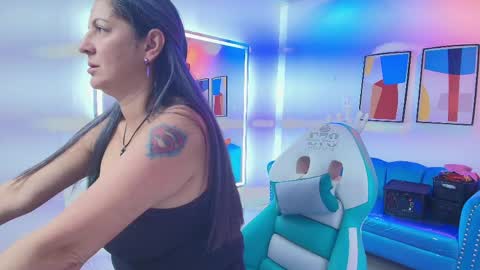 Snapshot of madame_scarllet chatting on 8, 6, 2026 Madame Scarllet online show from 8, 6, 2026