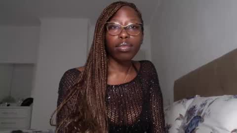 YourMadamIndigo online show from 17, 12, 2024