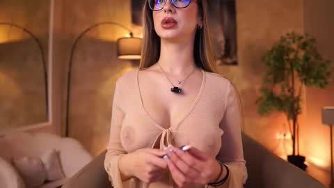 Maddie online show from 19, 12, 2025