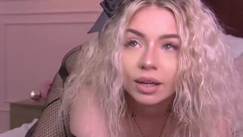 Snapshot of maddisonblush chatting on 17, 7, 2026 Maddison online show from 17, 7, 2026