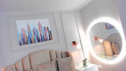 Maddy  online show from 1, 10, 2025