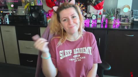 - Madison -  online show from 13, 12, 2024