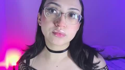   Please followme and rate me your thumbs up online show from 1, 10, 2025