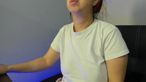 Madelaine  online show from 17, 4, 2026