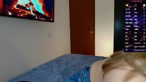 Snapshot of madelamee chatting on 2, 12, 2024 madelamee online show from 2, 12, 2024