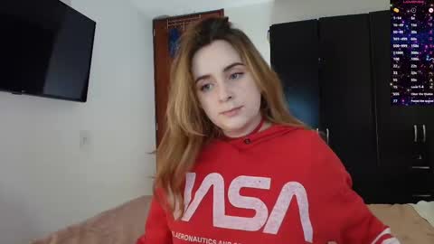 madelamee online show from 14, 2, 2025