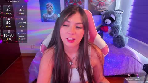 Snapshot of madeleine_shinobi chatting on 18, 12, 2024 Emily Only Fans online show from 18, 12, 2024