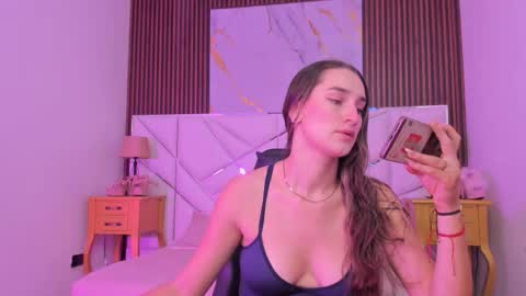 Snapshot of madeline_sweet_ chatting on 17, 1, 2026 Madeline online show from 17, 1, 2026