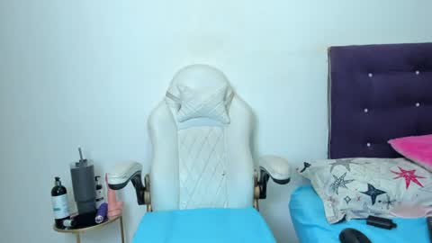 Snapshot of madelinesquit chatting on 9, 7, 2026 madelinesquit online show from 9, 7, 2026