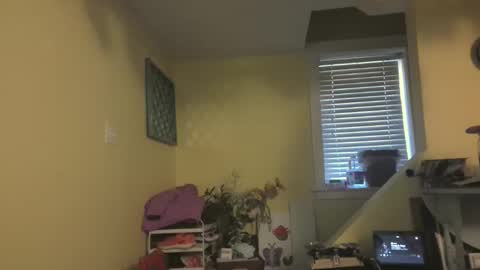 Snapshot of madie_ray chatting on 21, 12, 2025 Madie Ray online show from 21, 12, 2025