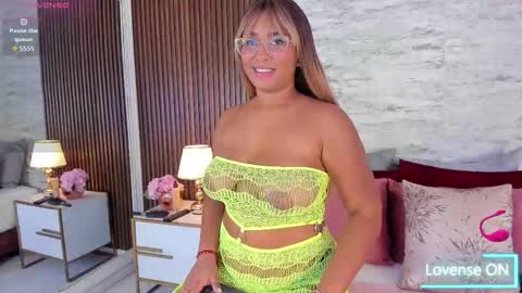 madisonhunterr_ online show from 17, 10, 2025