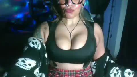 MadisonJayde online show from 28, 1, 2025