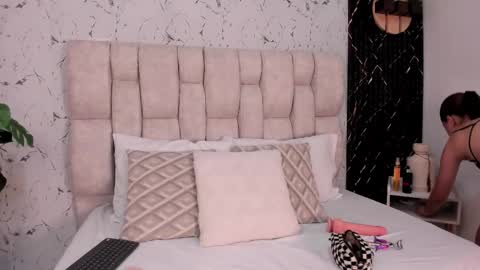 Snapshot of madisonnlee_ chatting on 26, 11, 2025 Madison online show from 26, 11, 2025