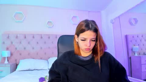 Snapshot of madisonsky_ chatting on 19, 10, 2025 madison online show from 19, 10, 2025