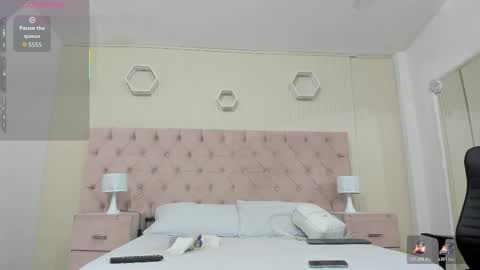 Snapshot of madisonsky_ chatting on 30, 11, 2025 madison online show from 30, 11, 2025