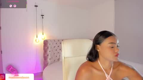 Snapshot of madisson_davon chatting on 5, 10, 2025 Madisson Davon online show from 5, 10, 2025