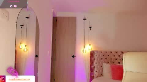 Snapshot of madisson_davon chatting on 4, 12, 2025 Madisson Davon online show from 4, 12, 2025