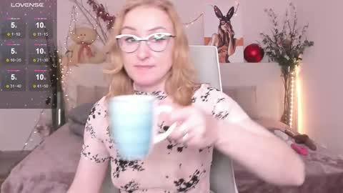 Snapshot of madissonkiss chatting on 2, 12, 2025 Madisson online show from 2, 12, 2025