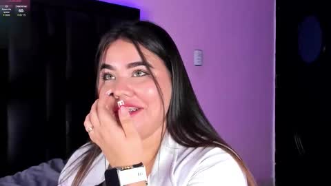 Snapshot of madissonlee__ chatting on 24, 10, 2025 madissonlee__ online show from 24, 10, 2025