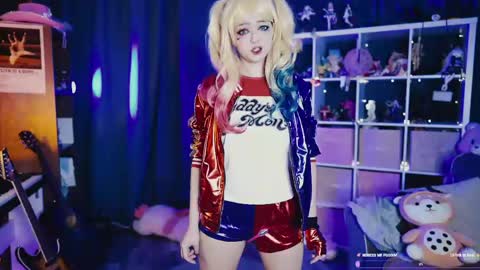 Snapshot of madnessalise chatting on 28, 3, 2026 Alice online show from 28, 3, 2026