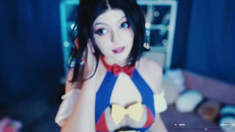 Snapshot of madnessalise chatting on 24, 5, 2026 Alice online show from 24, 5, 2026
