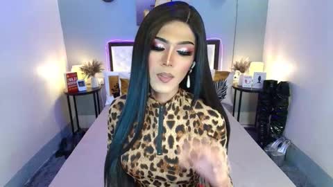 Wil online show from 15, 10, 2025