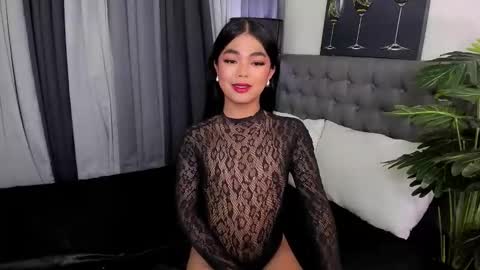 Snapshot of madonnajhonson chatting on 27, 10, 2025 madonnajhonson online show from 27, 10, 2025