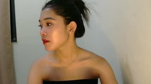 mae_luna online show from 18, 6, 2026