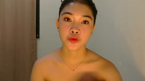 mae_luna online show from 22, 6, 2026