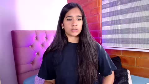 Snapshot of maeena chatting on 13, 12, 2024 maeena online show from 13, 12, 2024