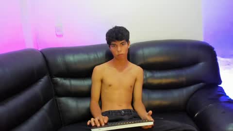 Snapshot of mael_twink chatting on 28, 3, 2026 Mael online show from 28, 3, 2026