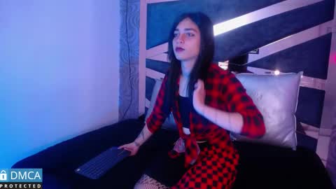 maevekuro online show from 28, 2, 2025