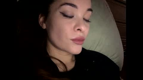 magggg658318 online show from 23, 1, 2025