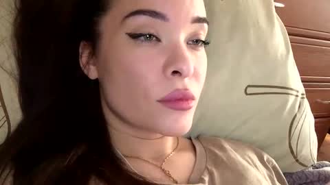 magggg658318 online show from 17, 9, 2025