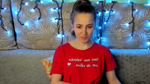 Snapshot of maggiecake chatting on 23, 12, 2025 Maggie online show from 23, 12, 2025