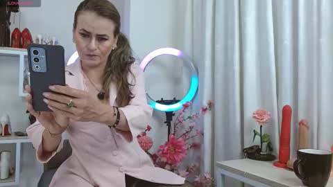 Maghenta-MS mature online show from 12, 9, 2025