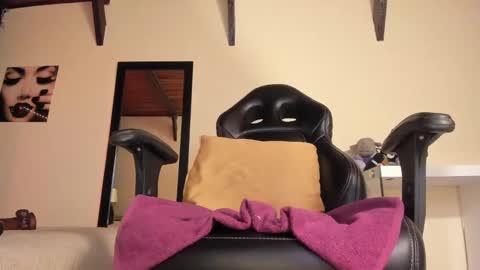   online show from 20, 1, 2025