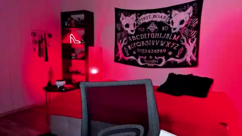 Snapshot of magic_alie chatting on 2, 3, 2026 Magic Allie online show from 2, 3, 2026