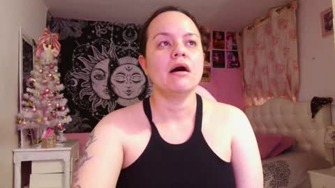 Claire online show from 25, 12, 2024