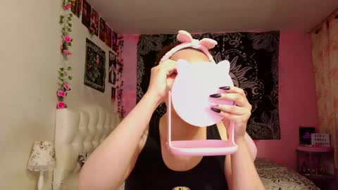 Claire online show from 27, 1, 2025