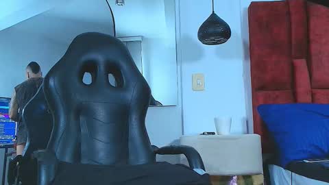 Snapshot of magic_clayton chatting on 15, 10, 2025 Magic online show from 15, 10, 2025