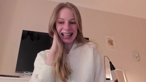 Snapshot of magic_couple13 chatting on 8, 3, 2025 Alice online show from 8, 3, 2025
