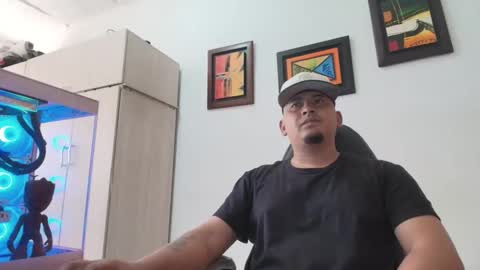 magic_milk23 online show from 13, 1, 2026